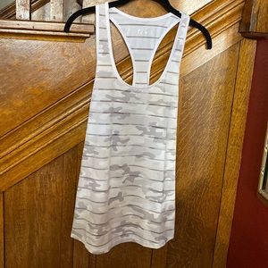 Zyia Active White Camo Havana Tank. Large EUC